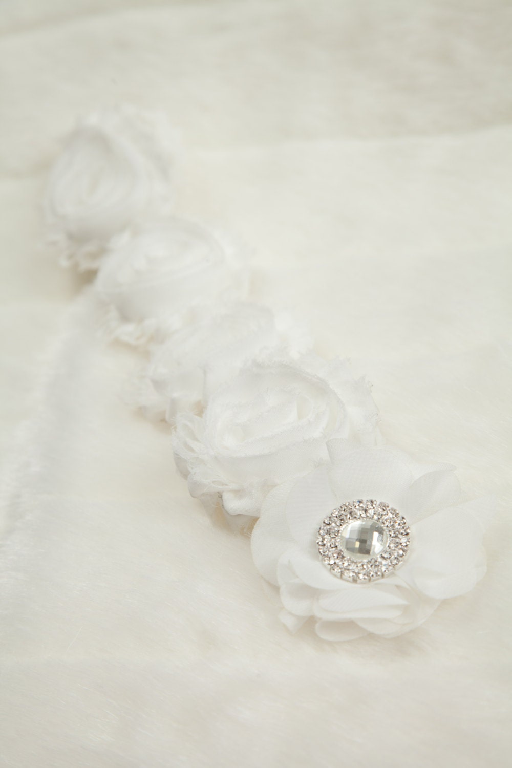 Porta ciuccio per neonata con clip per ciuccio bianco sporco, porta ciuccio con fiori in chiffon trasandato e strass