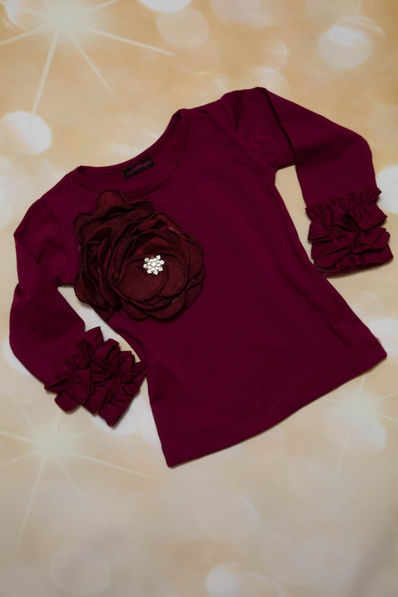 Purple Oversized Flower Embellishment Ruffled Top Purple Oversized Flower Embellishment Ruffled Top