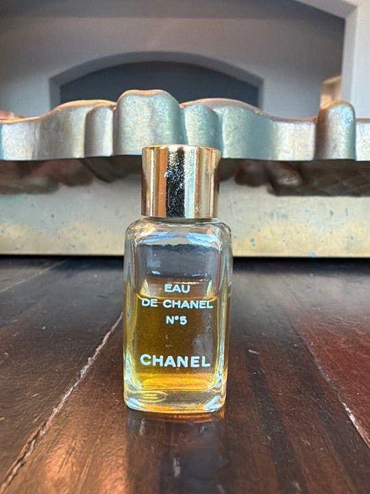 Chanel no 19 vintage - Etsy 日本