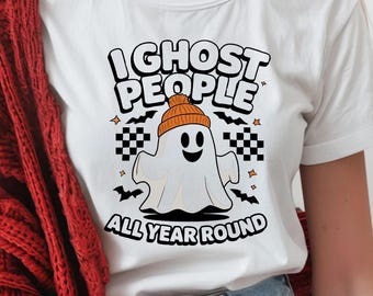 I Ghost People All Year Round PNG, Diseño divertido de sublimación de fantasmas, Camiseta retro a cuadros de Halloween PNG, Descarga digital de la temporada espeluznante