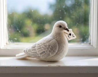 Needle Felted White Dove Figurine with Love Letter Handmade Wool Bird Sculpture Home Decor