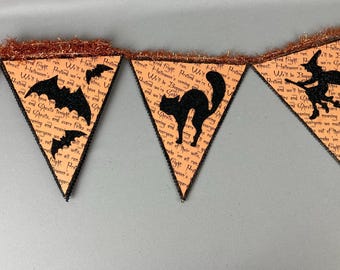 Vintage Halloween Decor, Pennant String, Witches, Black Cats, Bats, Black Glitter, Orange Tinsel, 8 1/2 tall x 45" long, Triangle Pennants
