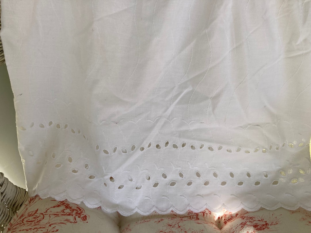 Vintage Bed Skirt, California King Bed Size, off White Eyelet, Gathered