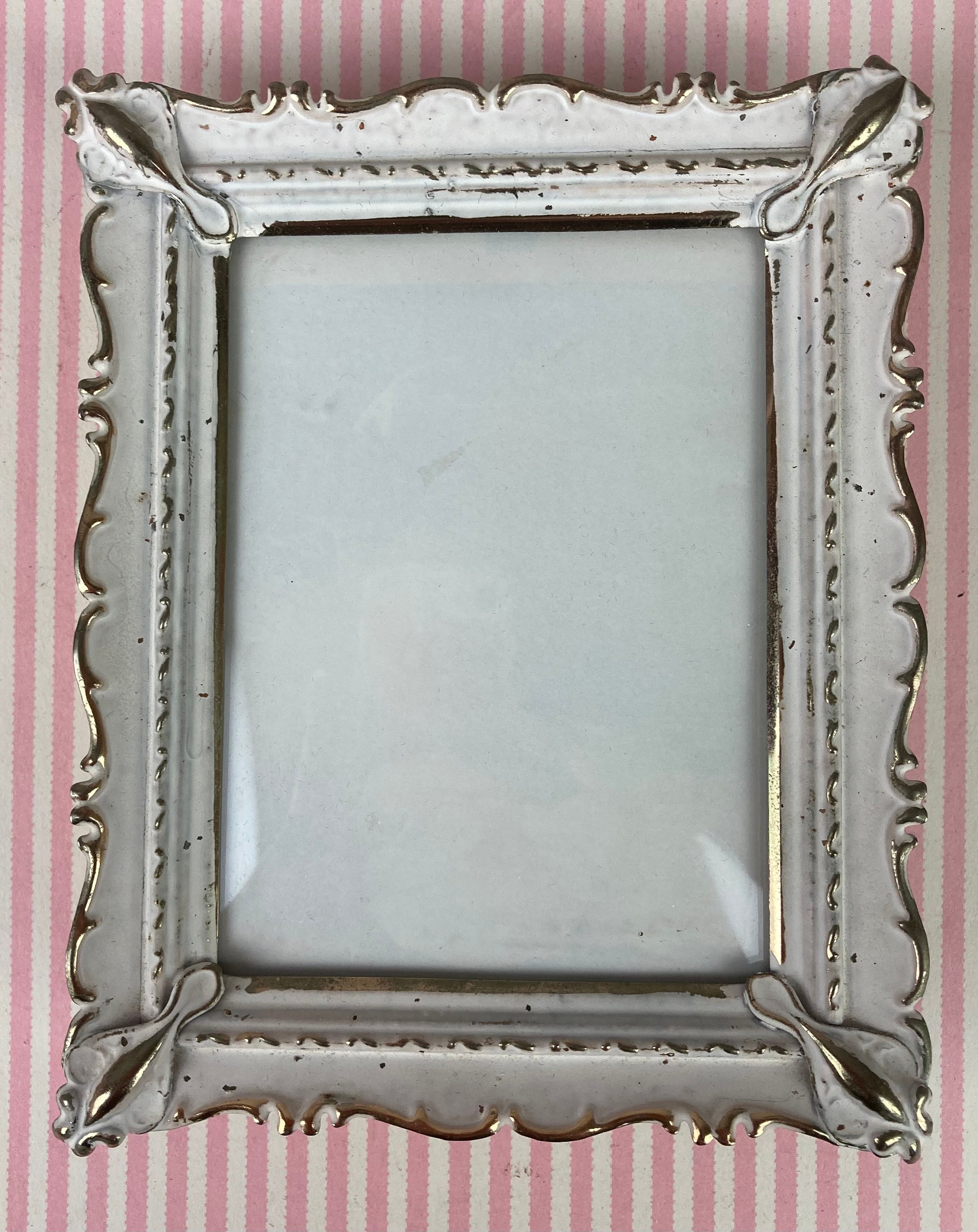 Buy 4x4 inches Photo Frame In Metallic Golden Finish Online. COD. Low  Prices. Free Shipping. Premium Quality.