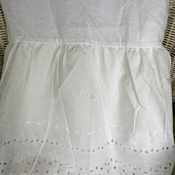 Vintage Eyelet Bed Skirt, UNUSED, White Eyelet, Cal King Bed Size, Gathered Skirt, 14" Drop, No Split Corners, Cottage Chic, Farmhouse Chic