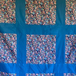 Vintage Quilt Top, Unfinished Quilt, Quilting Project, Pieced Patchwork, Bright Blue Sashing w/Floral Print , 100% Cotton Fabrics,101 x 107"