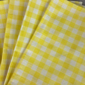 Vintage, Table Napkins, Set of 5, Yellow and White Gingham Checks, Measure approx. 17 x 17", Cotton Blend Fabrric image 2