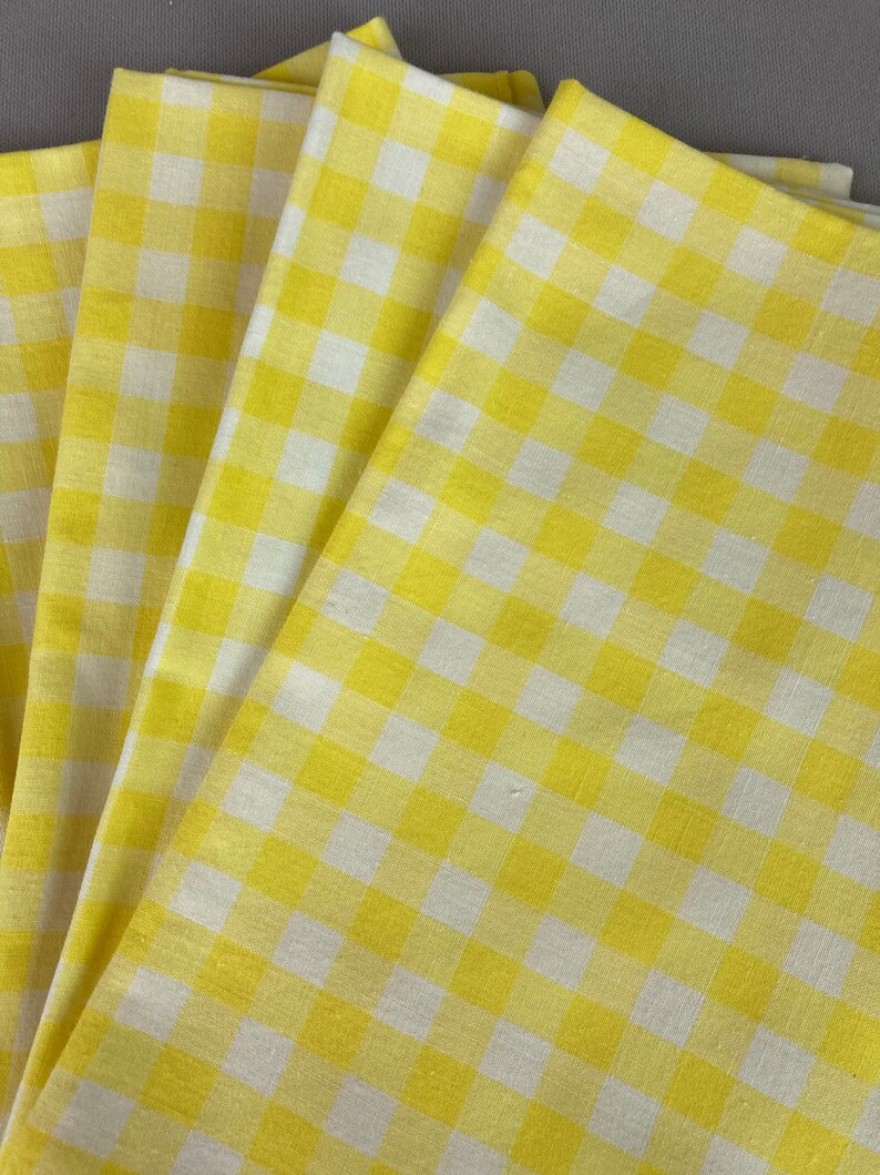 Vintage, Table Napkins, Set of 5, Yellow and White Gingham Checks, Measure approx. 17 x 17", Cotton Blend Fabrric image 2