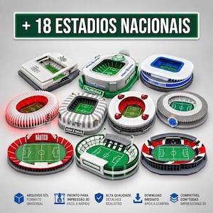 Op de afbeelding: Een collectie van negen 3D-geprinte miniatuur voetbalstadionmodellen met diverse architectonische ontwerpen en teamlogo's. Een groen bord bovenaan toont + 18 ESTADIOS NACIONAIS. Iconen onderaan duiden op STL-bestanden voor 3D-printen.
