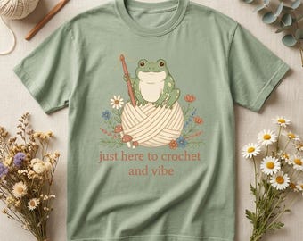 Funny Crochet Frog Shirt, Yarn Lover Gift, Cottagecore Comfort Colors Tee