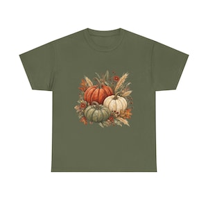 Pumpkin Patch Shirt for Women, Heirloom Pumpkin Fall Tee, Botanical Autumn Graphic Shirt, Harvest Outfit image 8