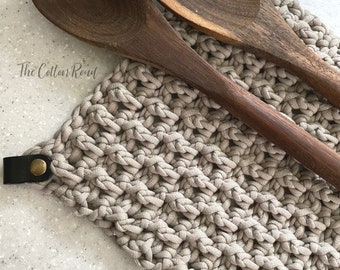 Crinkle Trivet || Kitchen Trivet|| Housewarming Gift || Crocheted Trivet || Hot Pad || Wedding Gift