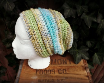 Handgehäkelte Slouchy Beanie: Unisex Wollmütze