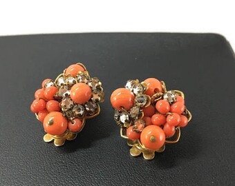 Vintage Coral Glass Bead Cluster Earrings with Prong Set Glass Rhinestones Wired Gold Tone Clip-Ons Retro Unsigned Beauties Beach Jewelry