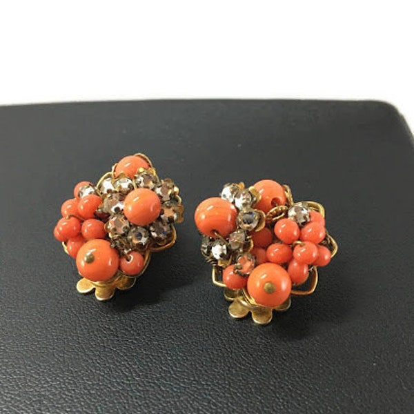 Vintage Coral Glass Bead Cluster Earrings with Prong Set Glass Rhinestones Wired Gold Tone Clip-Ons Retro Unsigned Beauties Beach Jewelry