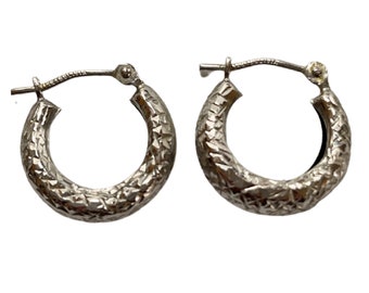 Retro 14k White Gold Diamond Cut Hollow Hoop Earrings JCM Bolivia Huggies Prepcore Classic Dainty