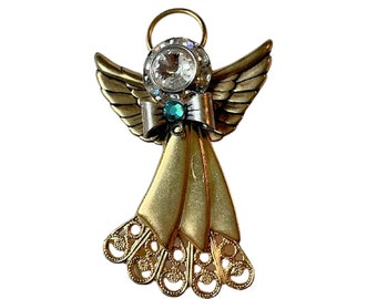 Vintage Gold Tone Rhinestone Filigree Christmas Angel Pin