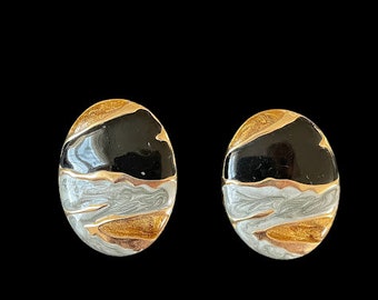 Vintage 80s Large Black Gray Gold Tone Enamel Clip-on Earrings Light Weight Marbleized Retro Jewelry officecore