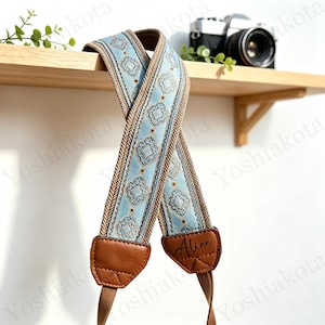 Bandoulière vintage personnalisée faite main pour appareil photo, bandoulière avec broderie saphir, cadeau personnalisable pour photographe
