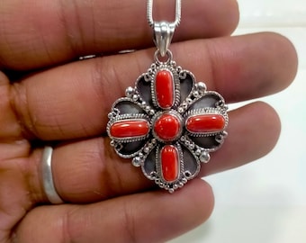 Ciondolo in argento sterling con pietra naturale di corallo rosso: pietra squadrata e rotonda