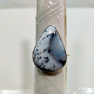 Anillo de ágata dendrítica en forma de lágrima: Anillo de plata de ley con un toque llamativo (22 x 28 mm)