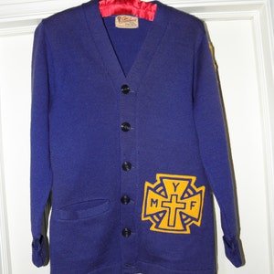 Vintage Shaker Sweater Co. Stadium Navy Blue Cardigan Sweater - MYF Metodista o Menonita Youth Fellowship - de DustyMillerAntiques