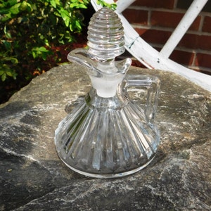 Vintage Heisey Glass Ridgeleigh Oil Cruet & Stopper 1935-1944 from DustyMillerAntiques image 1