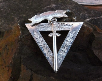 Vintage Knights of Pythias Triangle 283 Knight con spilla gioiello con spada - Boswell Indiana - da DustyMillerAntiques
