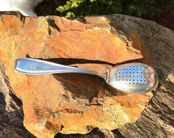 Cuchara de té vintage de plata de Paye & Baker (década de 1920) de DustyMillerAntiques