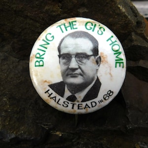 Broche vintage "Bring the GI's Home Halstead in '68" - 1968 - da DustyMillerAntiques