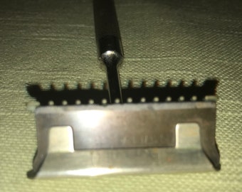 Vintage Larkin Company Buffalo Safety Razor - patented 1907 - from DustyMillerAntiques