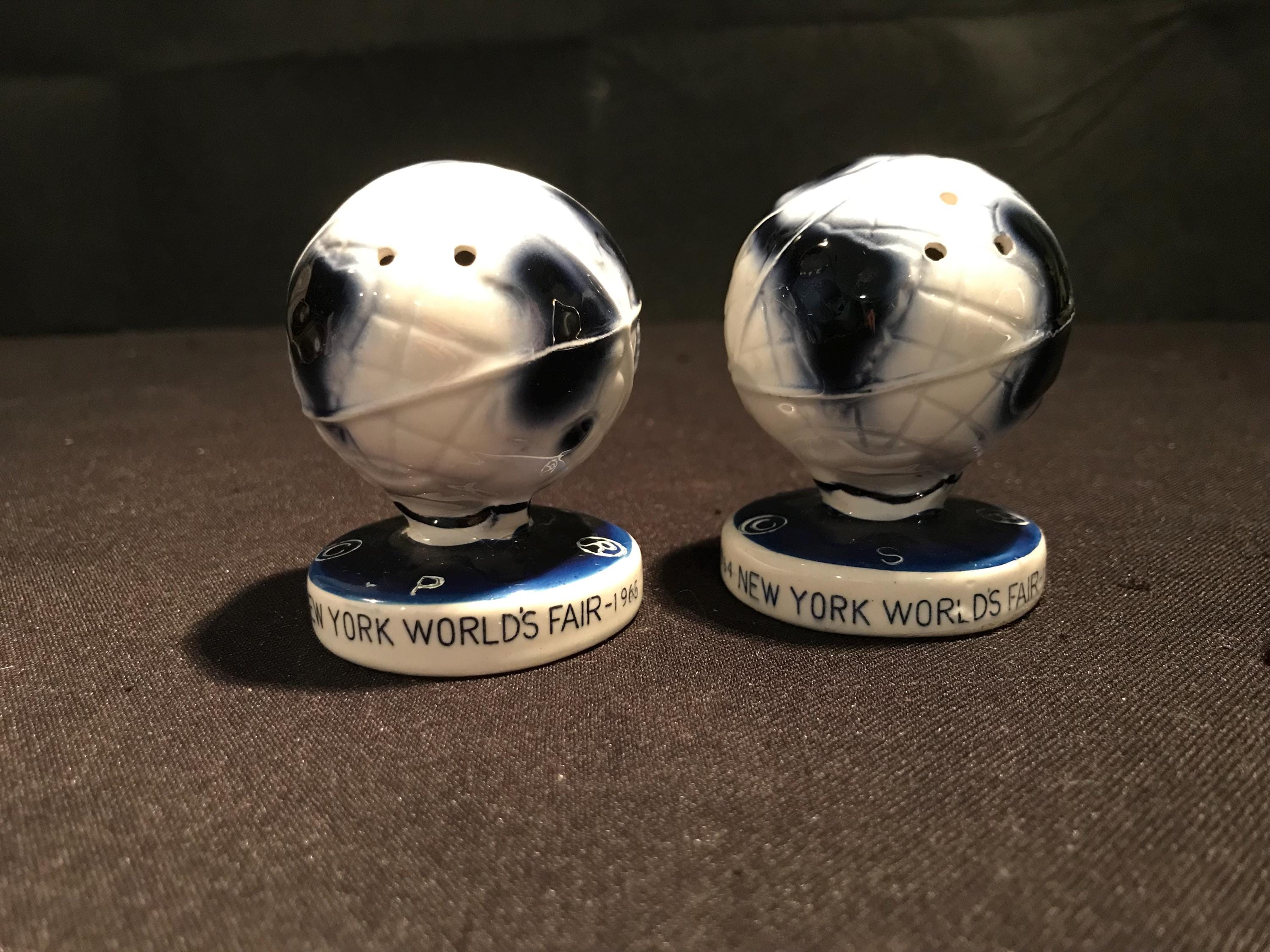 Black memorabilia salt and pepper - Etsy 日本