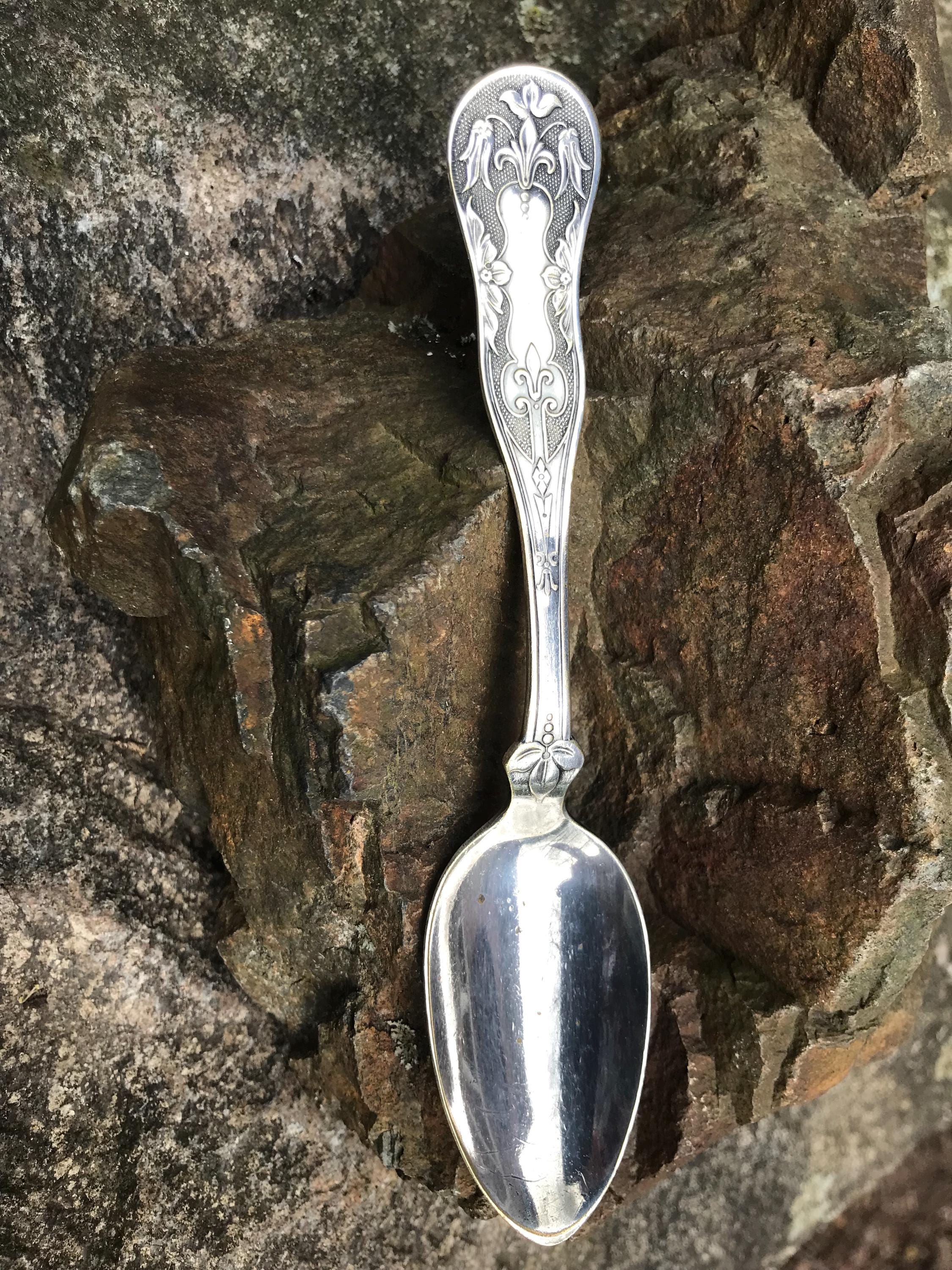 Vintage JB Clarke Aesthetic Fleur De Lis Silverplate Teaspoon