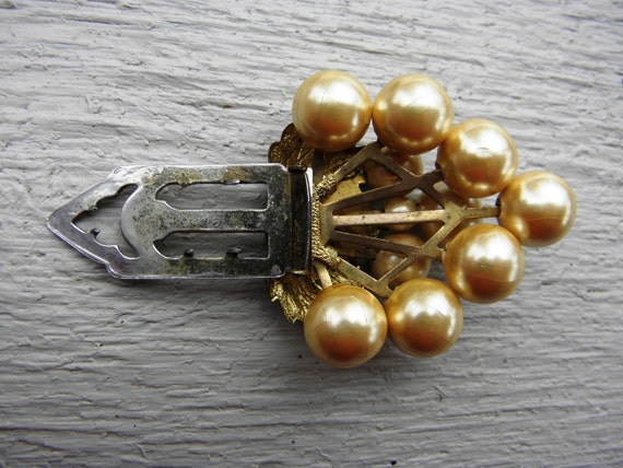 Antique Edwardian Faux Pearl Glass Bead Grape Bun… - image 4