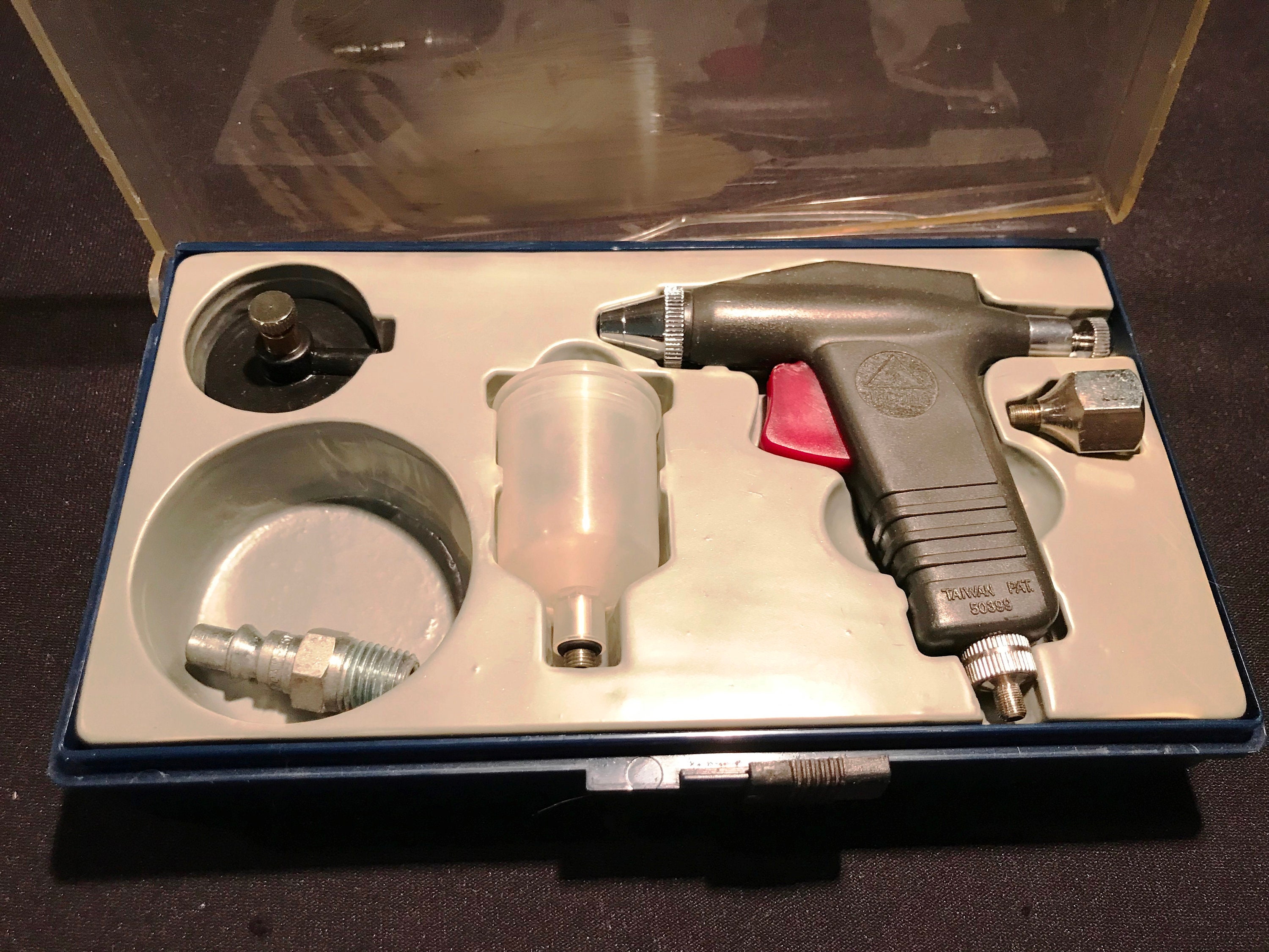 Vintage Holding Air Brush Kit Model AB-105 1960's From