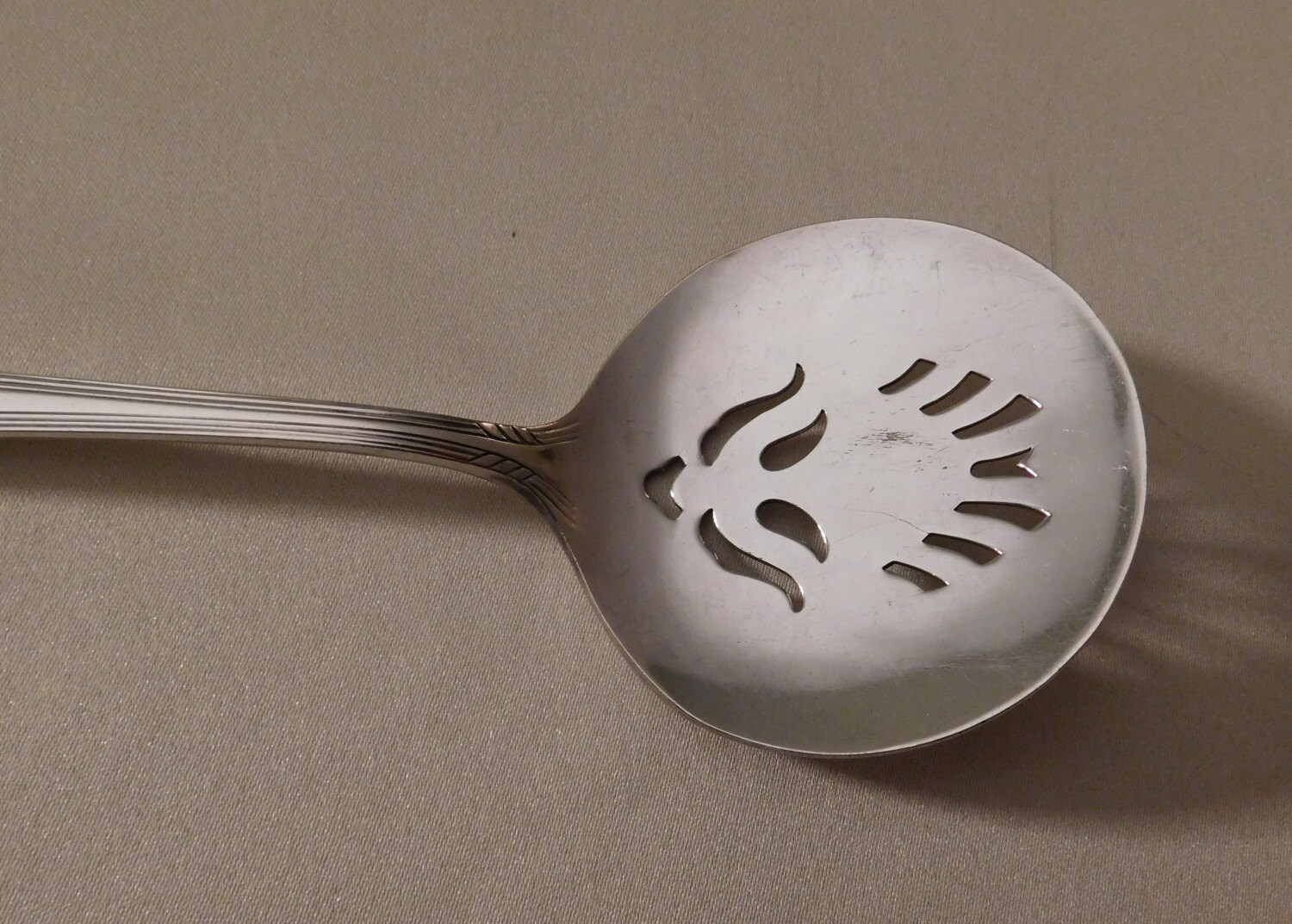 Buy Vintage Wm Rogers IS Fascination Silver Plate Tomato Server