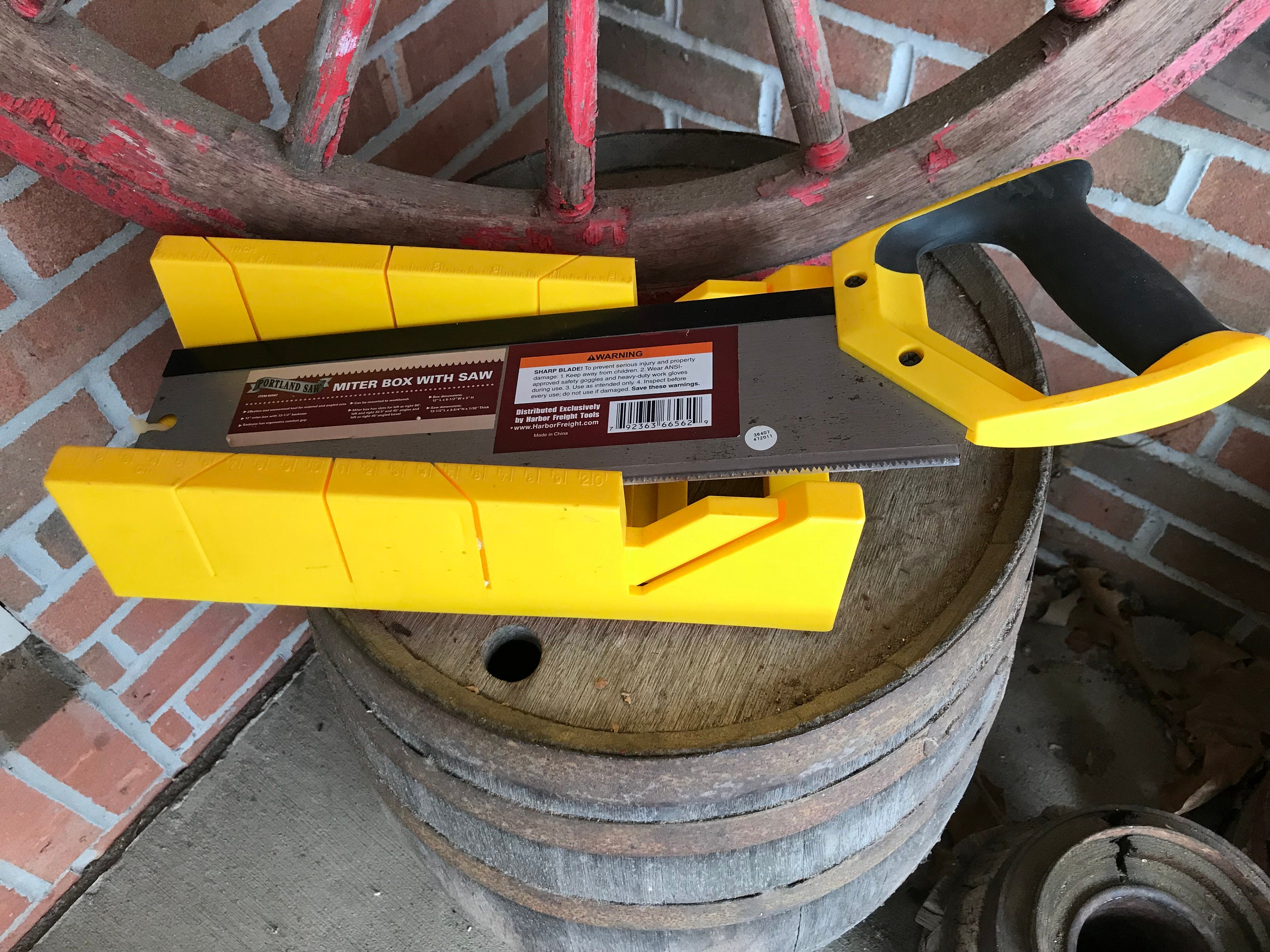 Harbor freight 2024 miter box saw