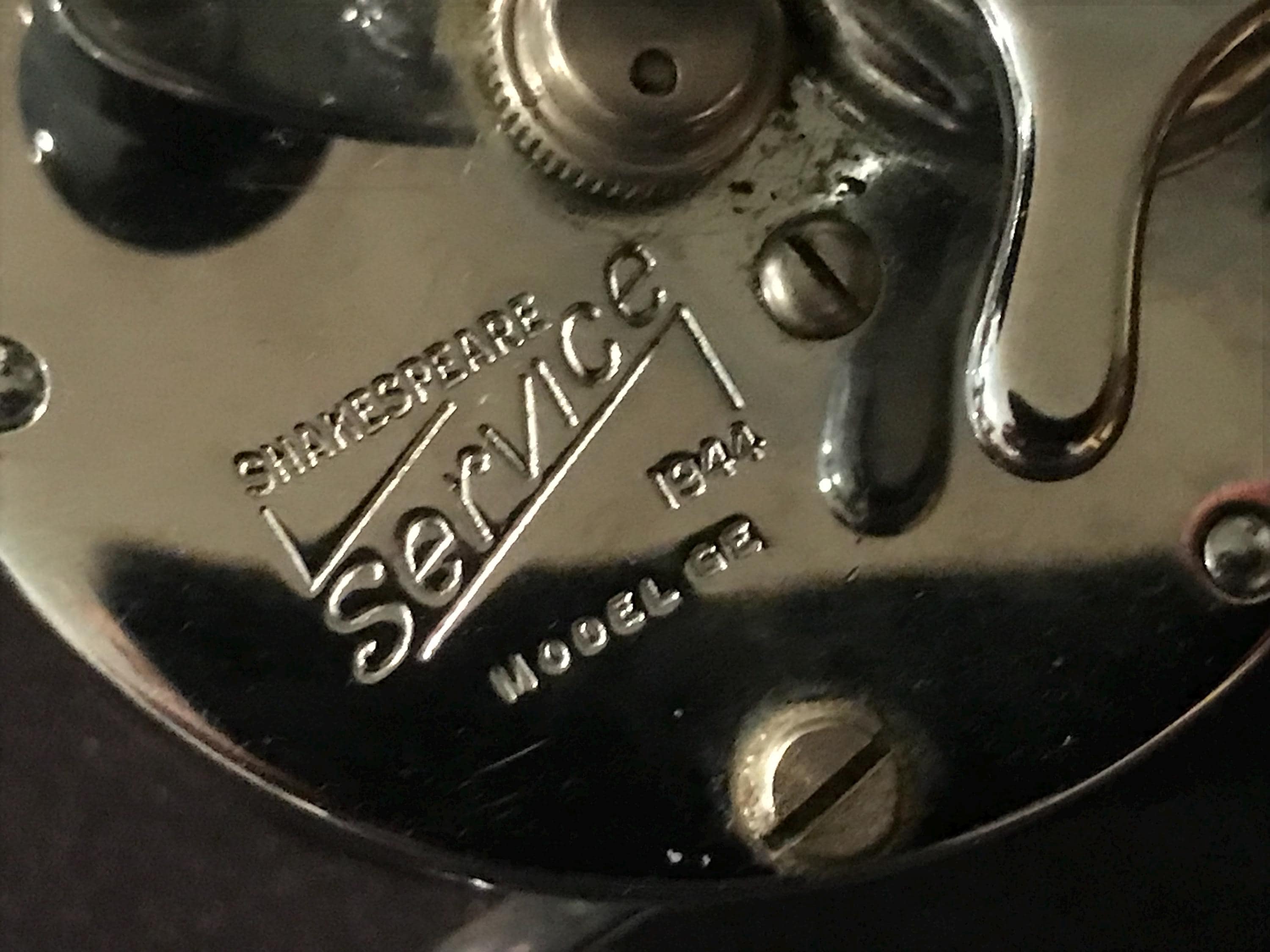 Ancien moulinet de pêche vintage Shakespeare 1944 modèle de service FF