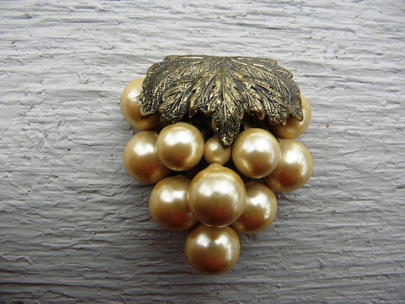 Antique Edwardian Faux Pearl Glass Bead Grape Bun… - image 2
