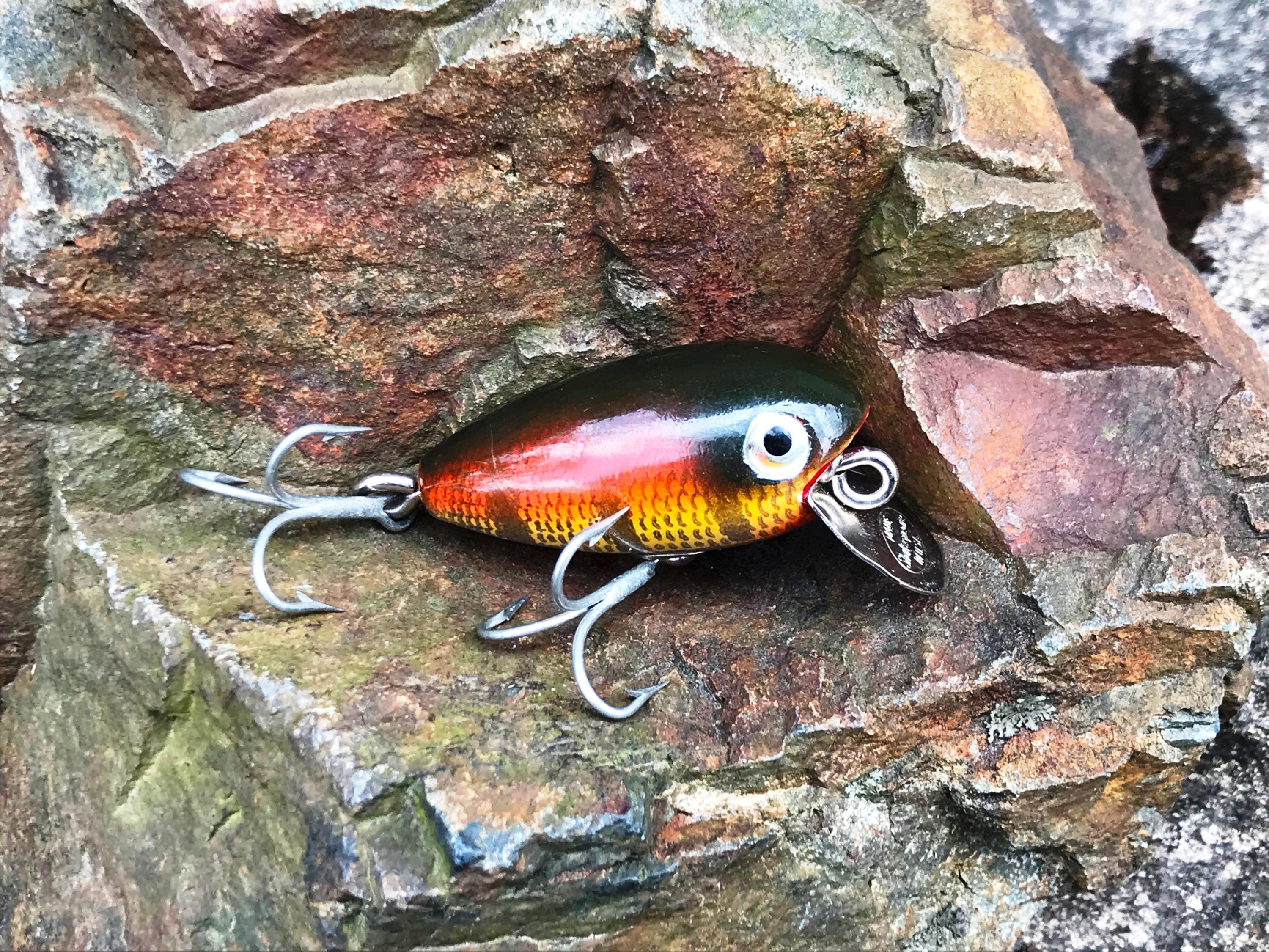 Vintage Shakespeare Glo-lite Pup Fishing Lure 1970s From