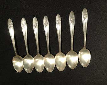 Vintage Wm A Rogers Silverplate Grenoble or Gloria Teaspoons - Set
