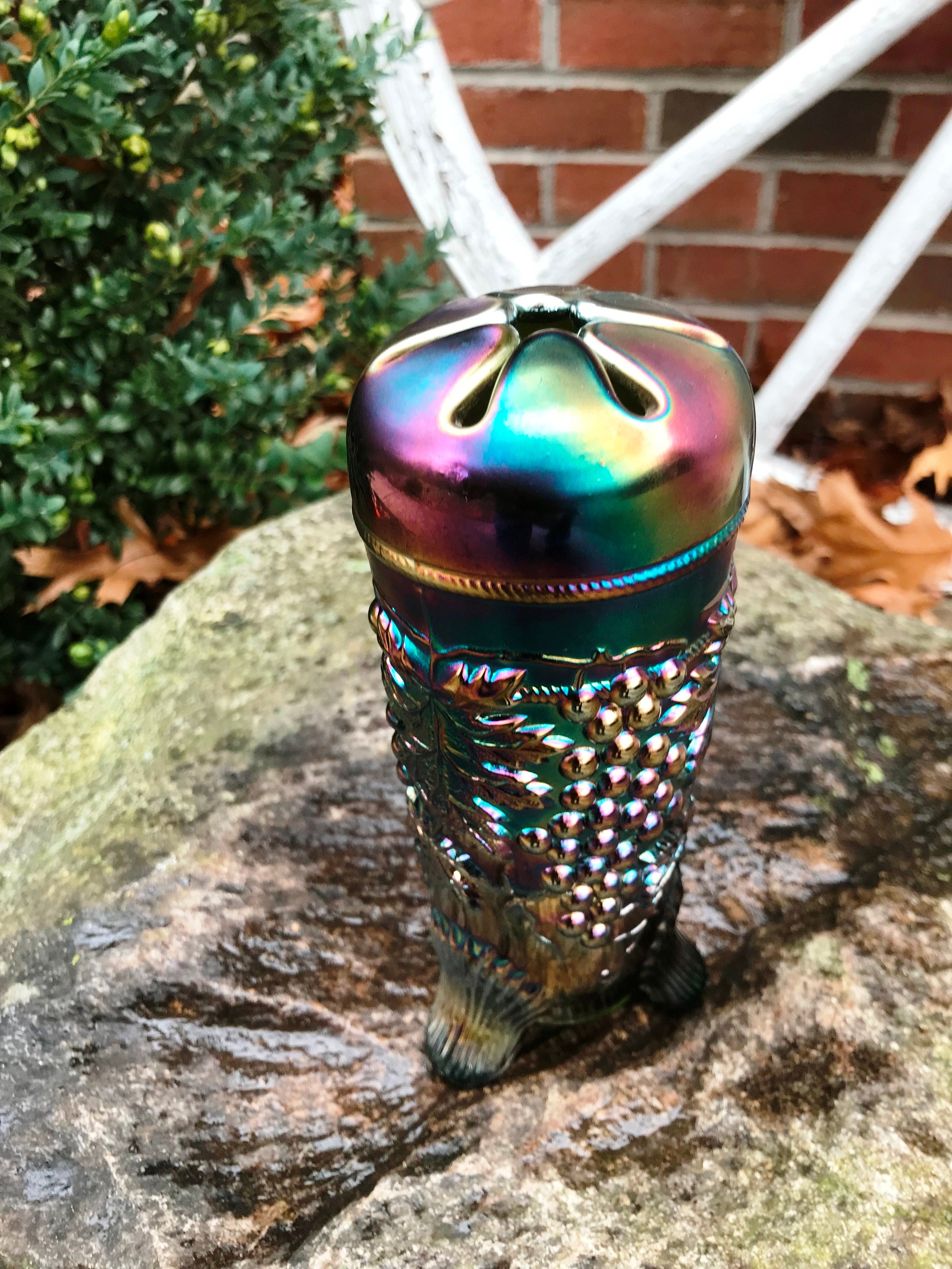 Vintage Northwood Glass Green Carnival Grape & Cable Hatpin Holder