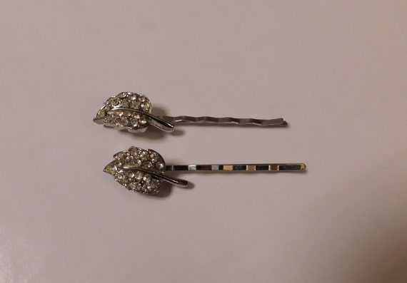 Vintage Rhinestone Leaf Bridal Bobby Pins Hair Pi… - image 1