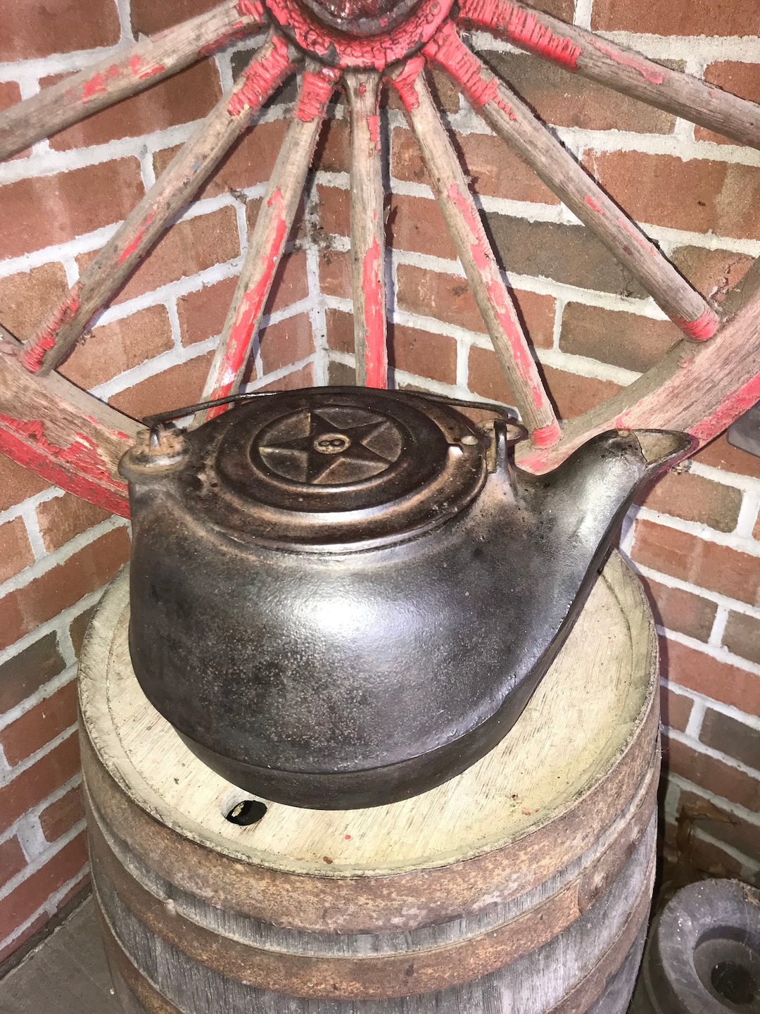 Vintage Chattanooga Stove Company Cast Iron Teakettle 8 Late 1800s From