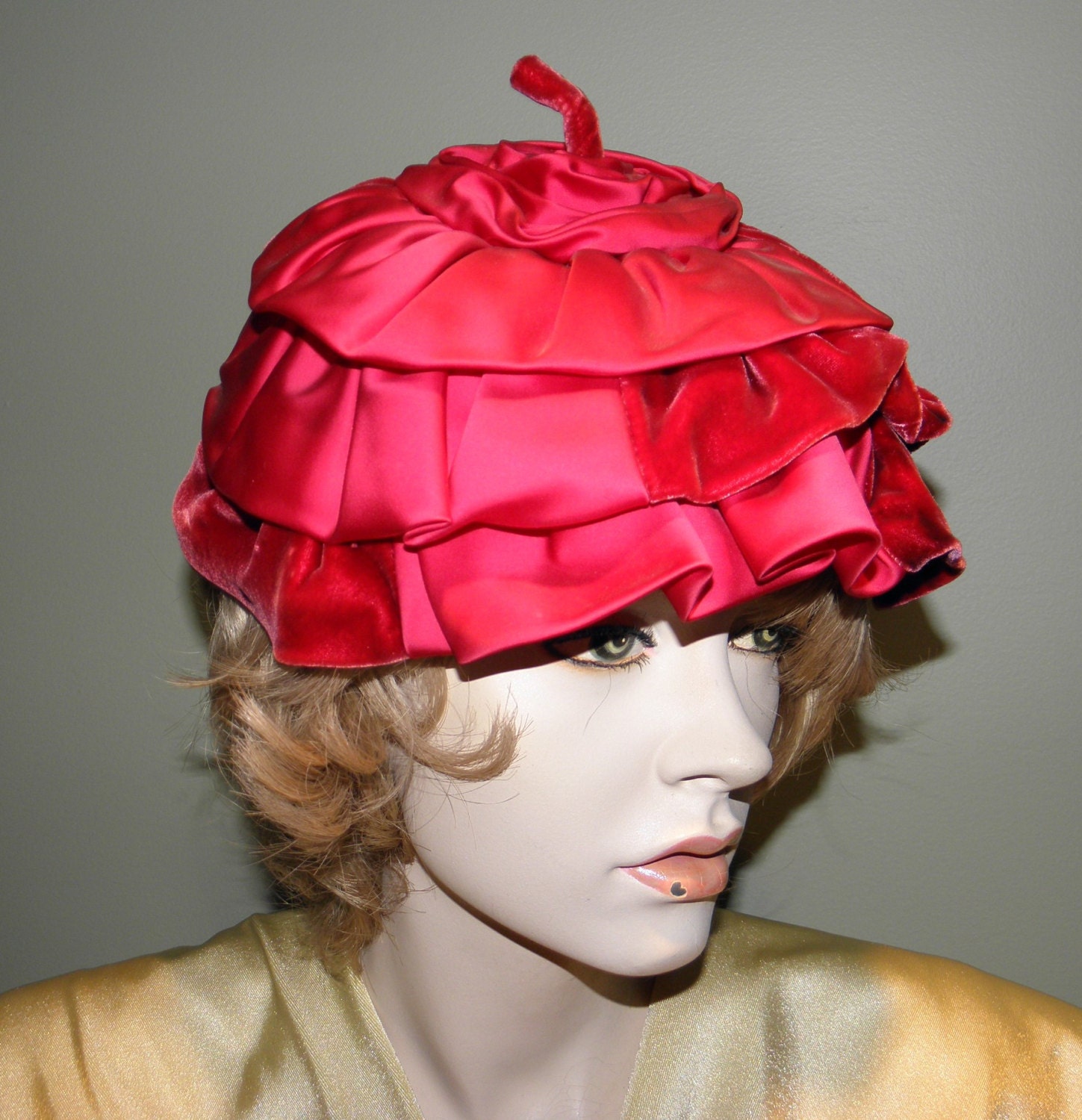 Vintage Ladies Styled by Coralie Velvet Satin Tiered Hat  display picture 1