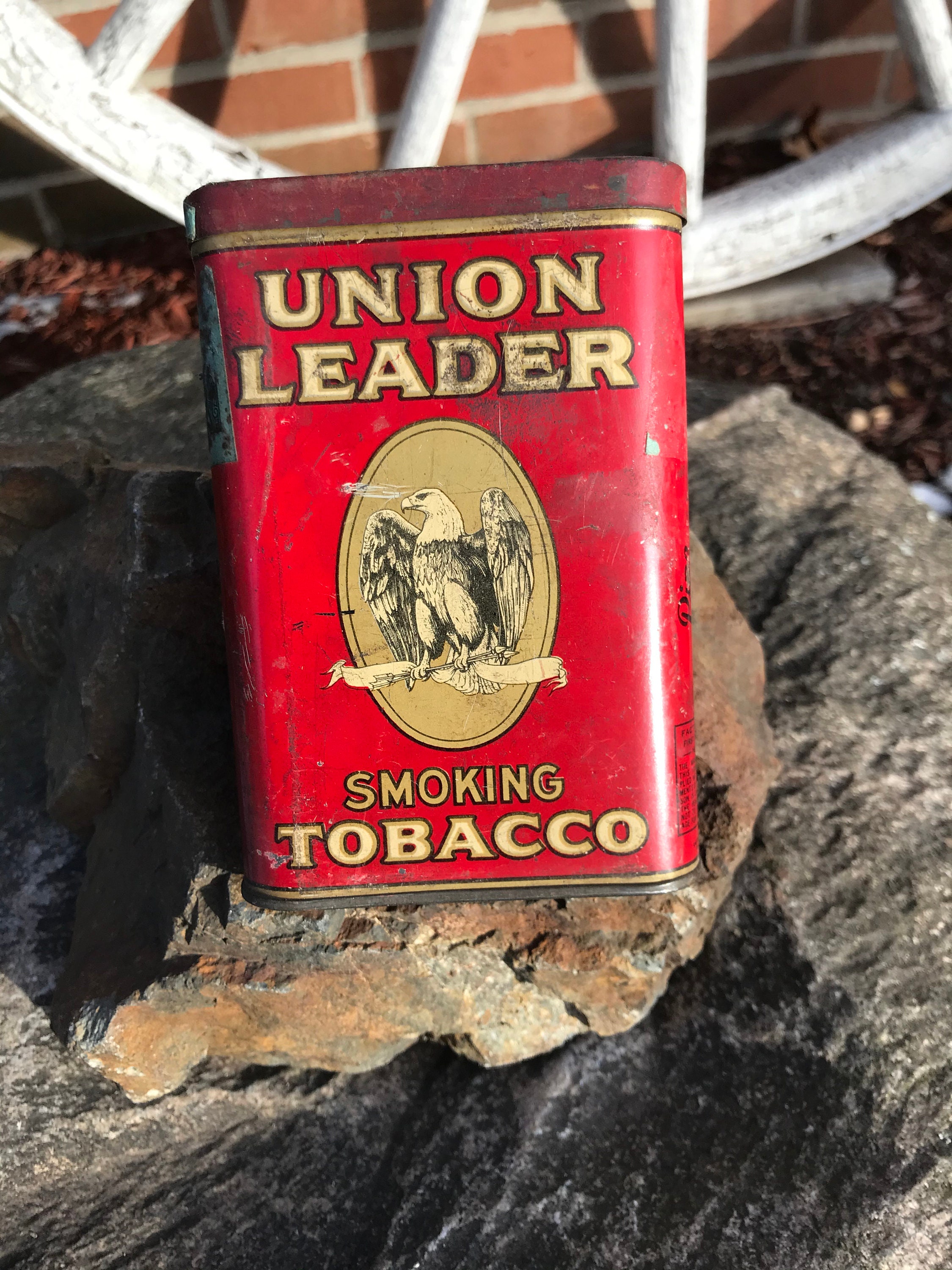 leadon tobacco Vintage P Lorillard Union Leader Smoking Tin - Ca 1940's - From Dustymillerantiques Break Thailand W1 02 |