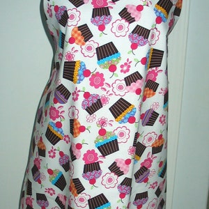 Full Size Adult Apron - Cupcakes & Flowers - All Handmade