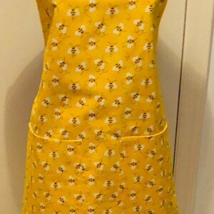 2 Pocket Handmade Full Size Adult Apron - BUMBLE BEES on YELLOW