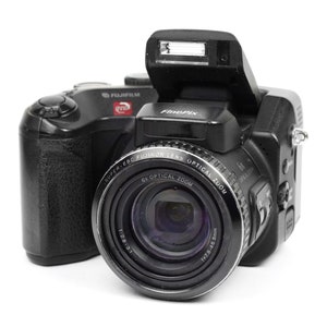 Defective Fujifilm Finepix S602 Zoom Bridge DSLR Style Digital