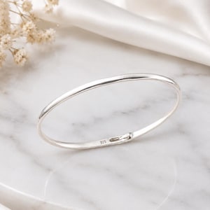 925 Sterling Silver Oval Bangle Bracelet, Minimalist Silver Bracelet, Thin Stackable Bangle, Handmade Sterling Silver Jewelry, Gift for Her